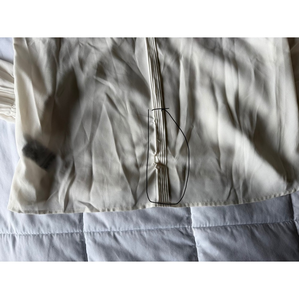 Cream Pleated V-Neck Blouse Smocked Cuff White Top Size 2 - Picture 10 of 10